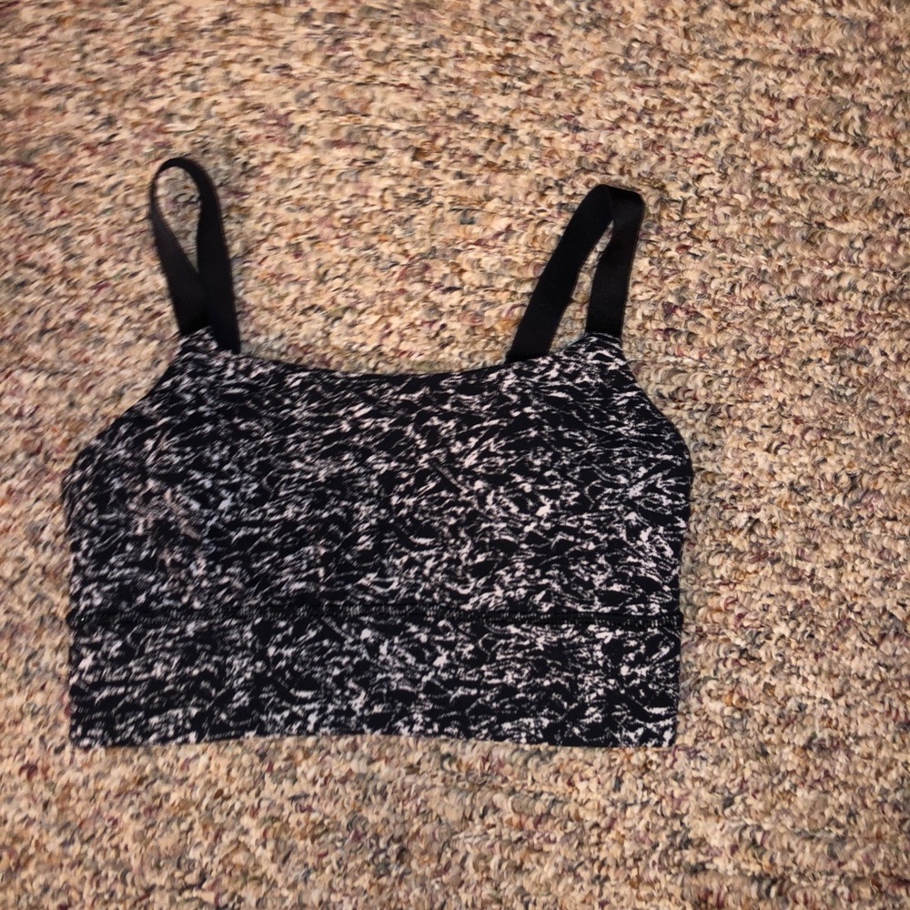 Lululemon sports bra